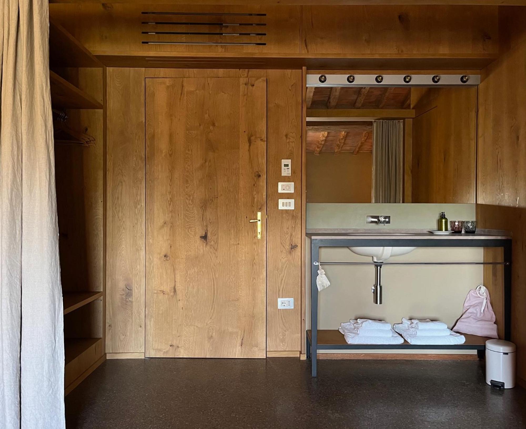 B&B Lo Scudaio Palazzo Marchionneschi Montescudaio Kültér fotó